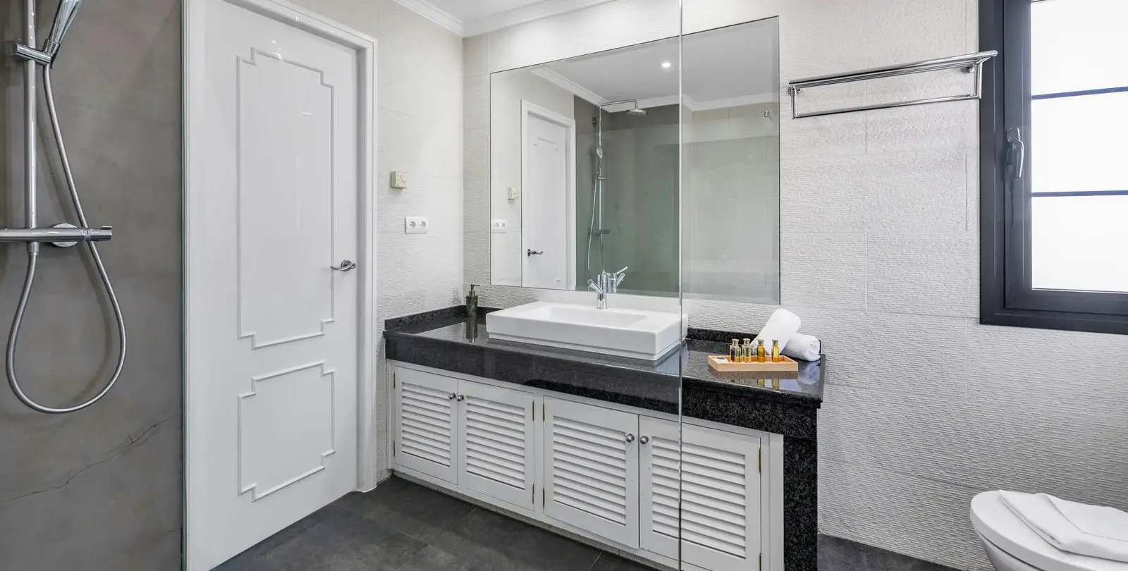 Venta de ático dúplex en Nueva Andalucía 22