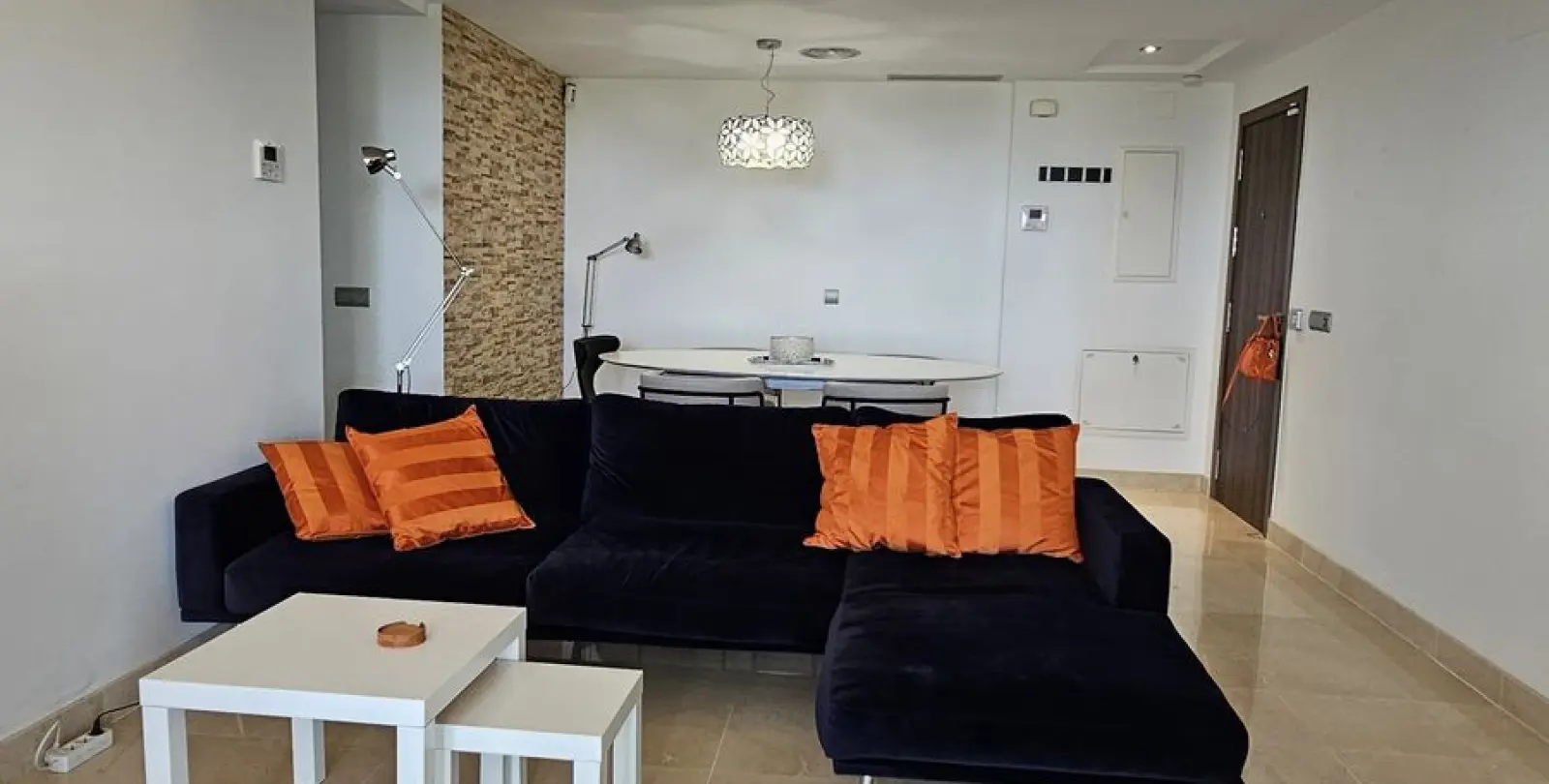 Alquiler a largo plazo de apartamento en planta media en San Pedro de Alcántara 20