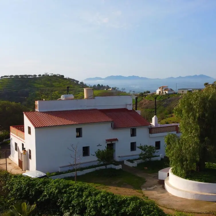 Venta de finca - cortijo en Pizarra