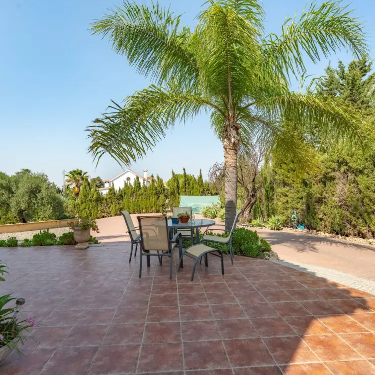 Sale of detached villa in Coín