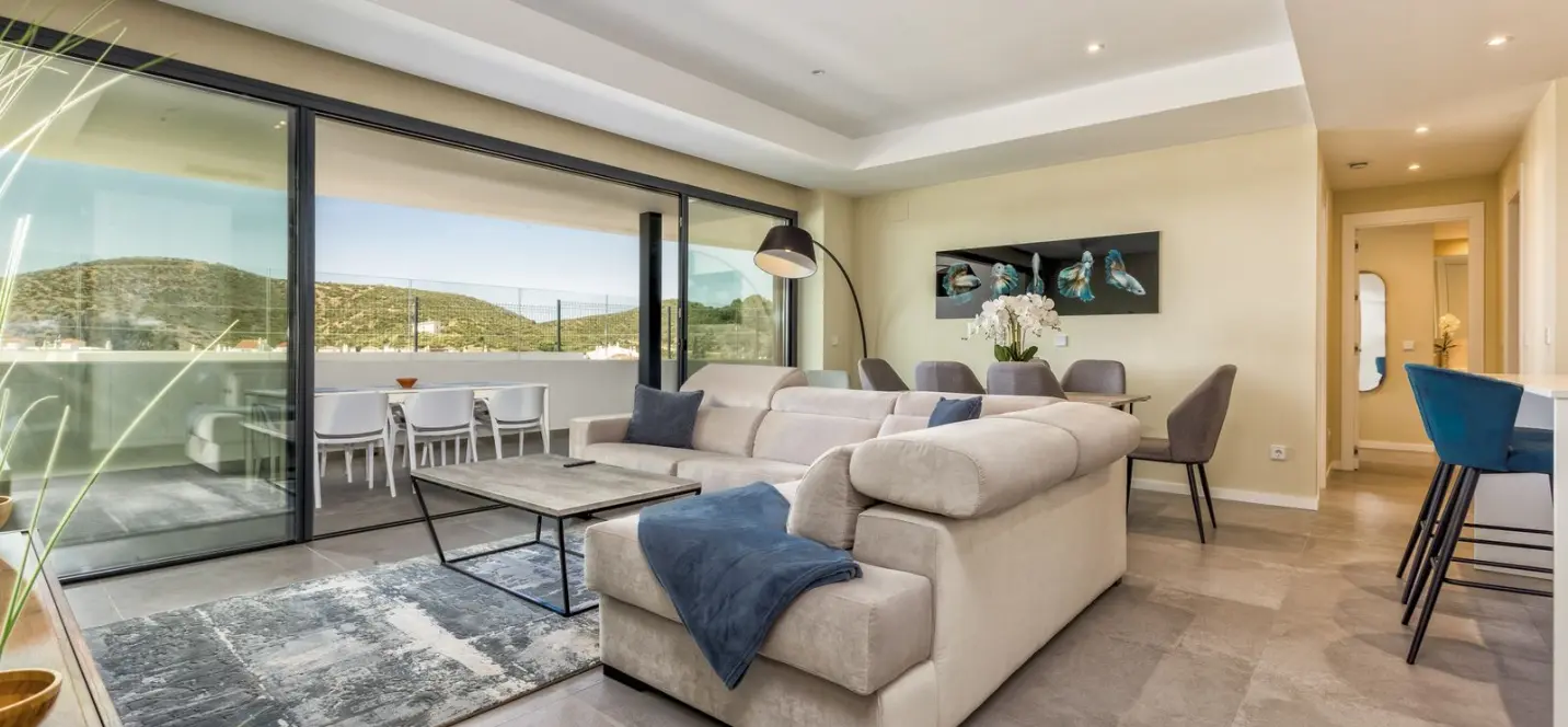 Продажа апартаментов на первом этаже в Fuengirola 0