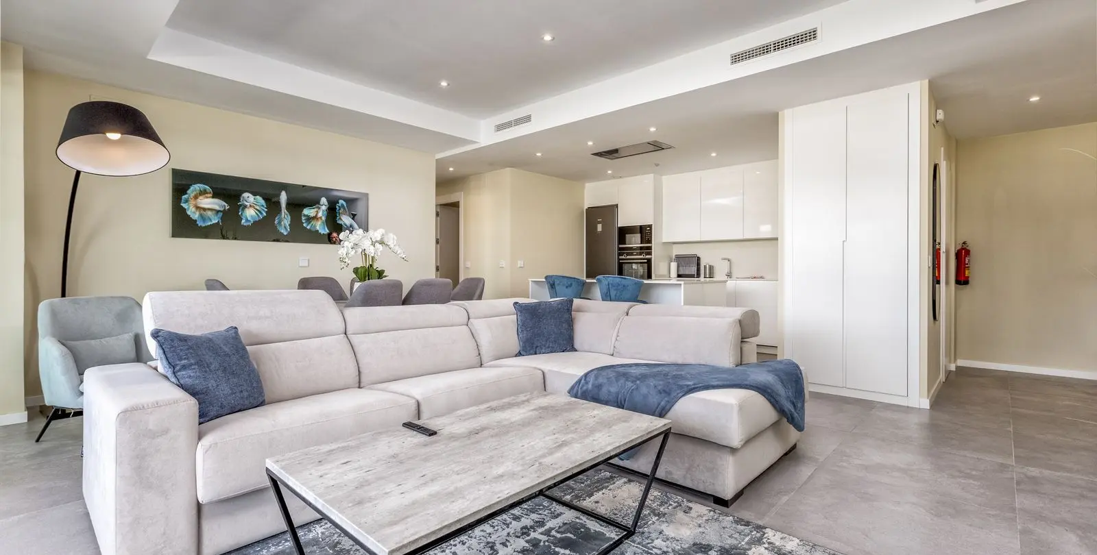 Продажа апартаментов на первом этаже в Fuengirola 2