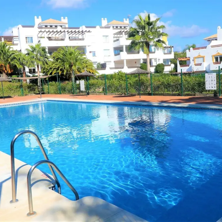 Venta de casa pareada en Estepona