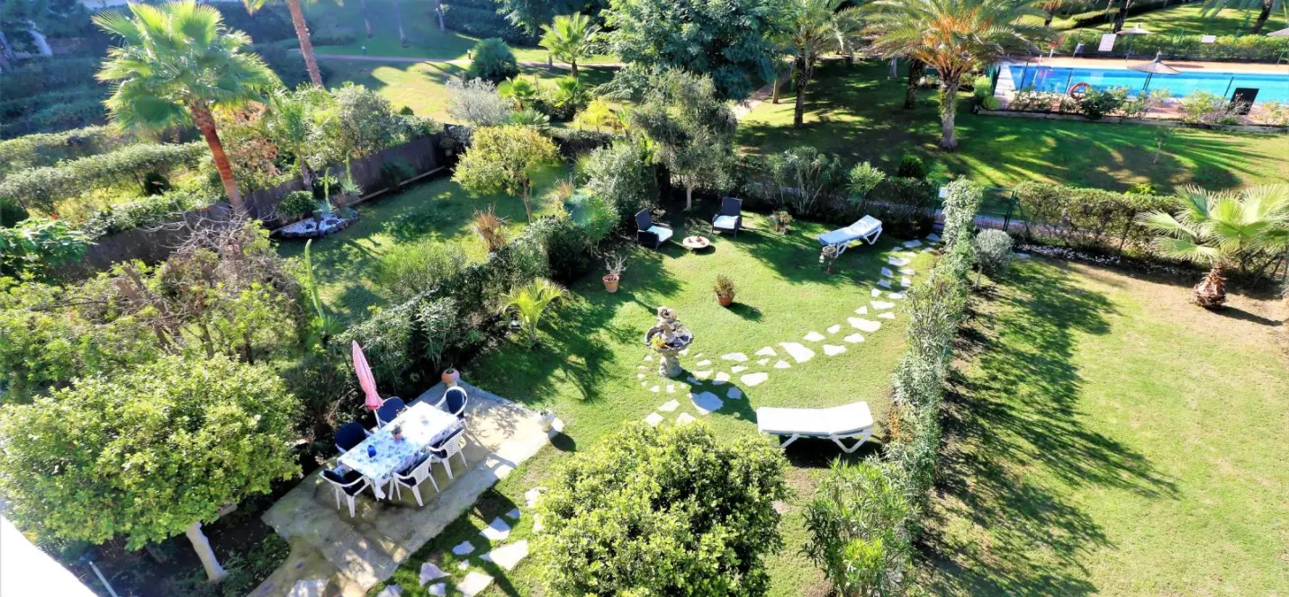 Venta de casa pareada en Estepona 1