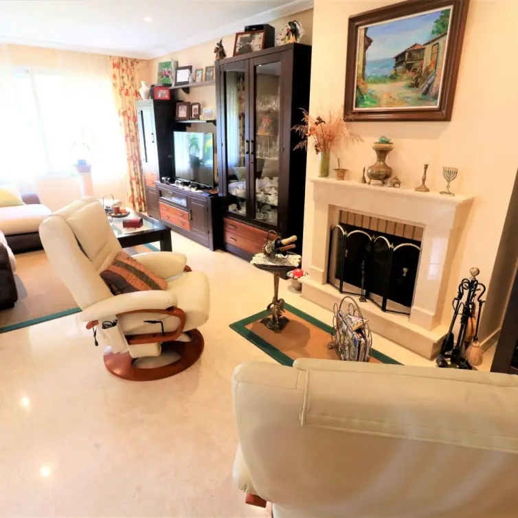 Venta de casa pareada en Estepona