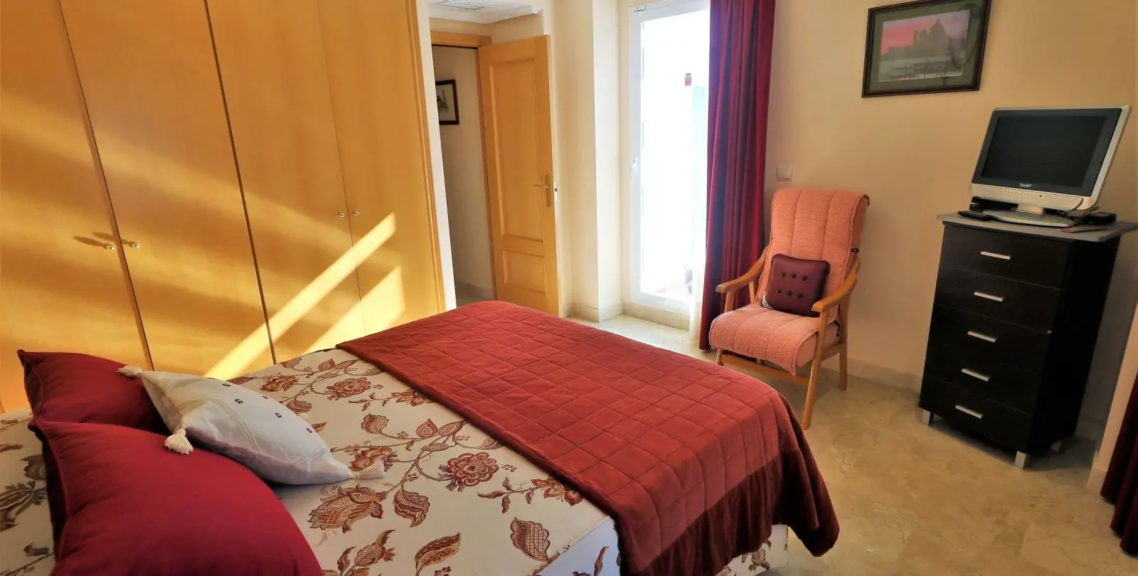 Sale of semi-detached house in Estepona 14