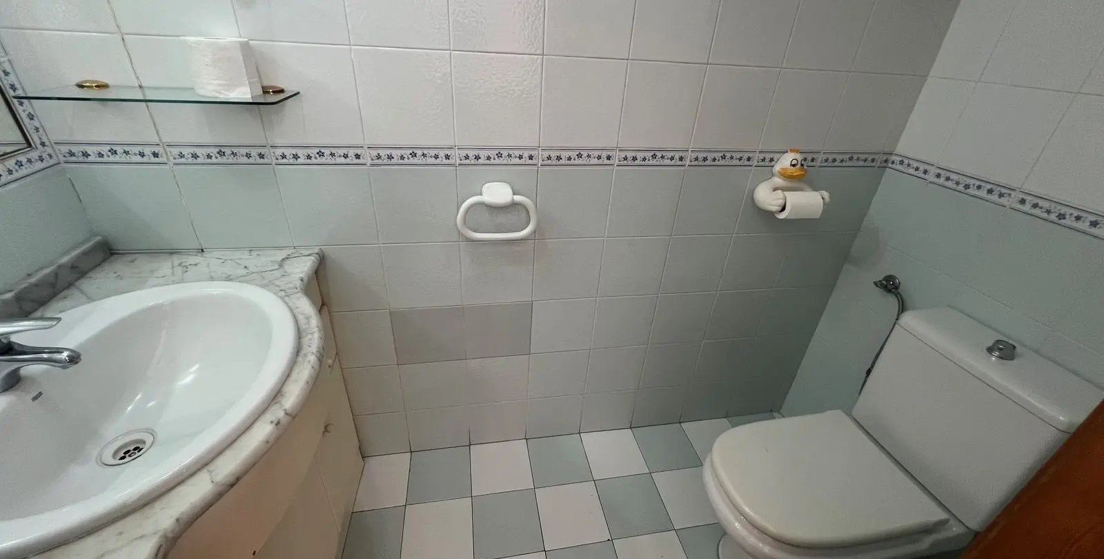 Продажа дома на две семьи в Estepona 25