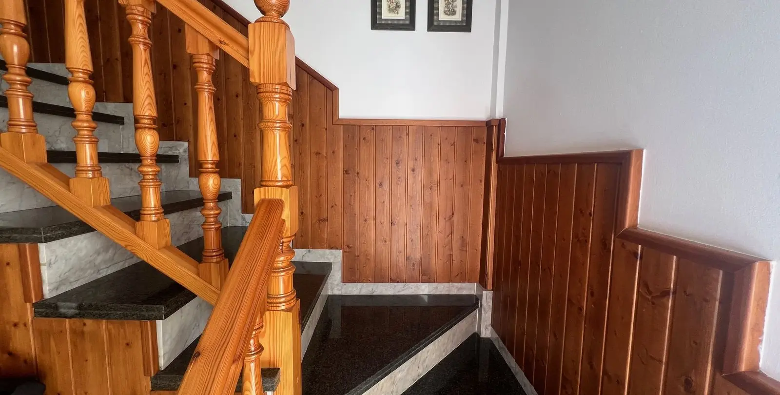 Продажа дома на две семьи в Estepona 26