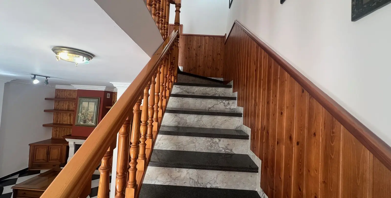 Продажа дома на две семьи в Estepona 27