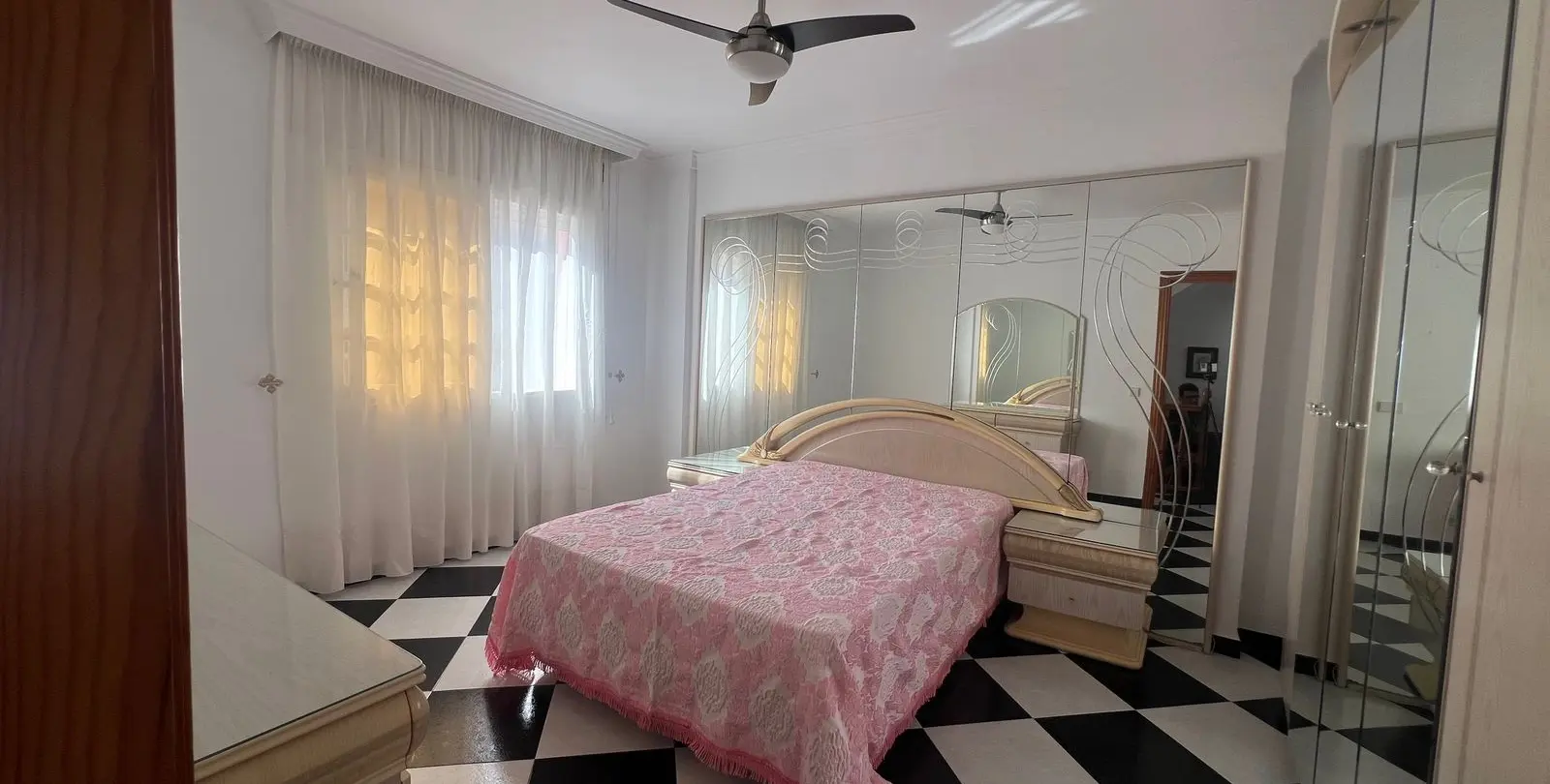 Продажа дома на две семьи в Estepona 28