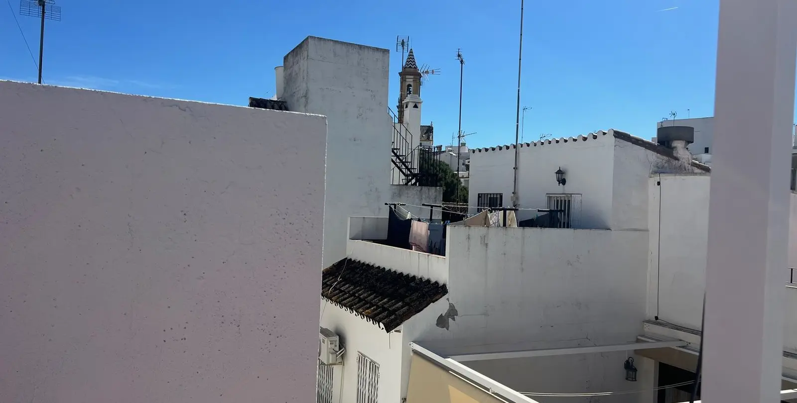 Продажа дома на две семьи в Estepona 61
