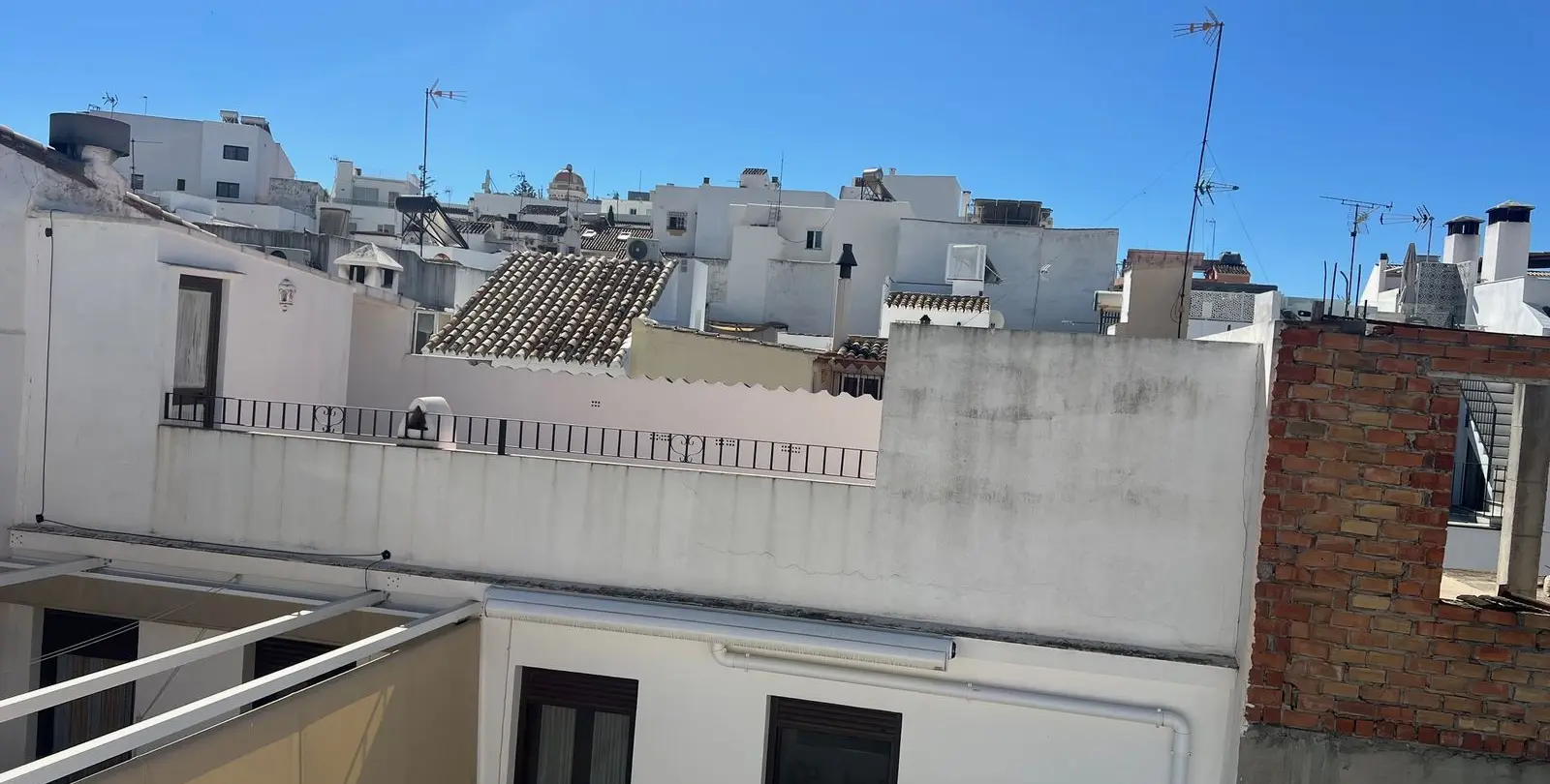 Продажа дома на две семьи в Estepona 63