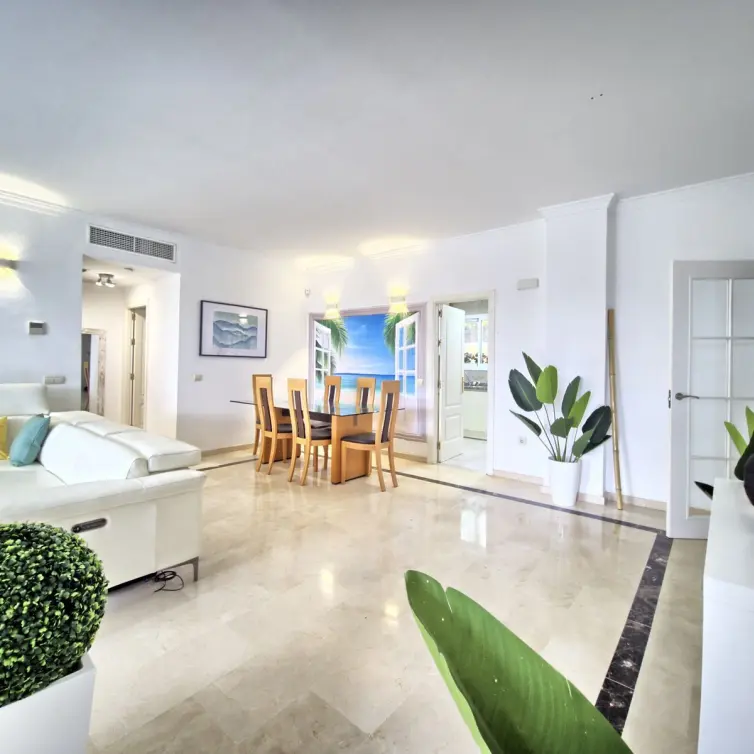 Sale of ground floor apartment in Cabopino