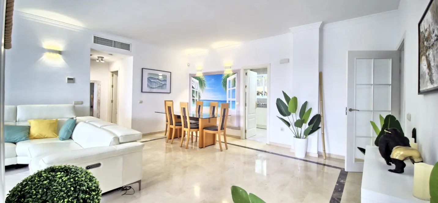 Sale of ground floor apartment in Cabopino 2