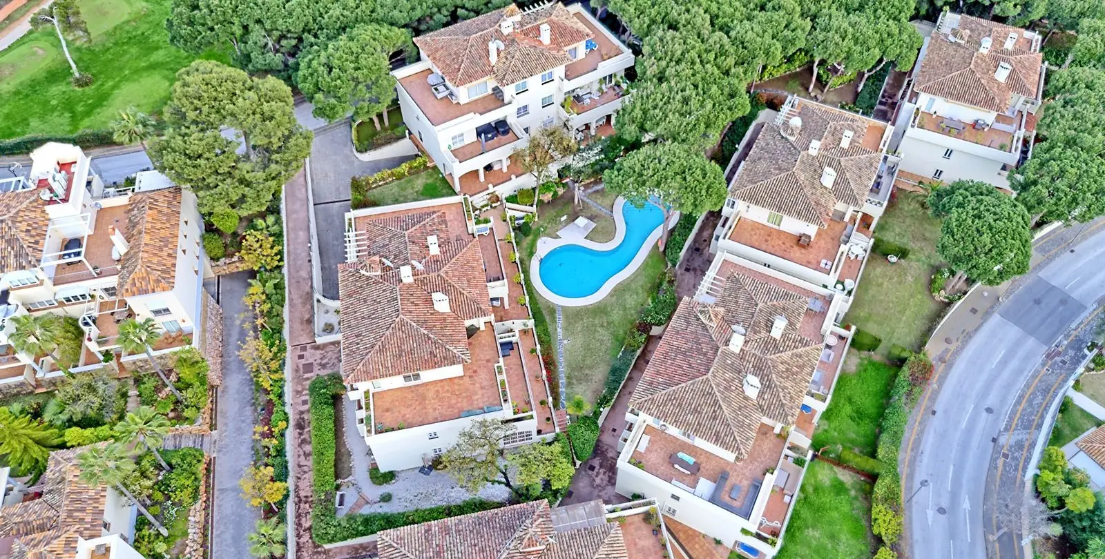 Sale of ground floor apartment in Cabopino 29