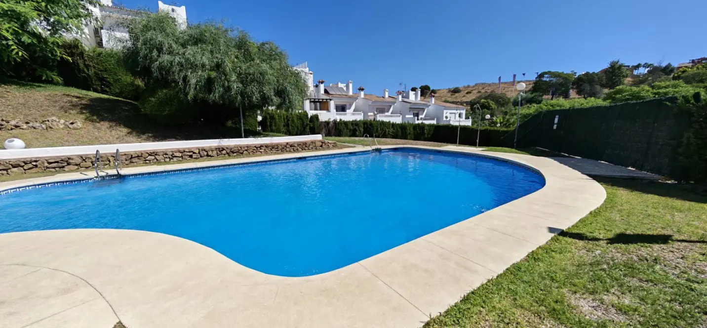 Продажа таунхауса в Estepona 1