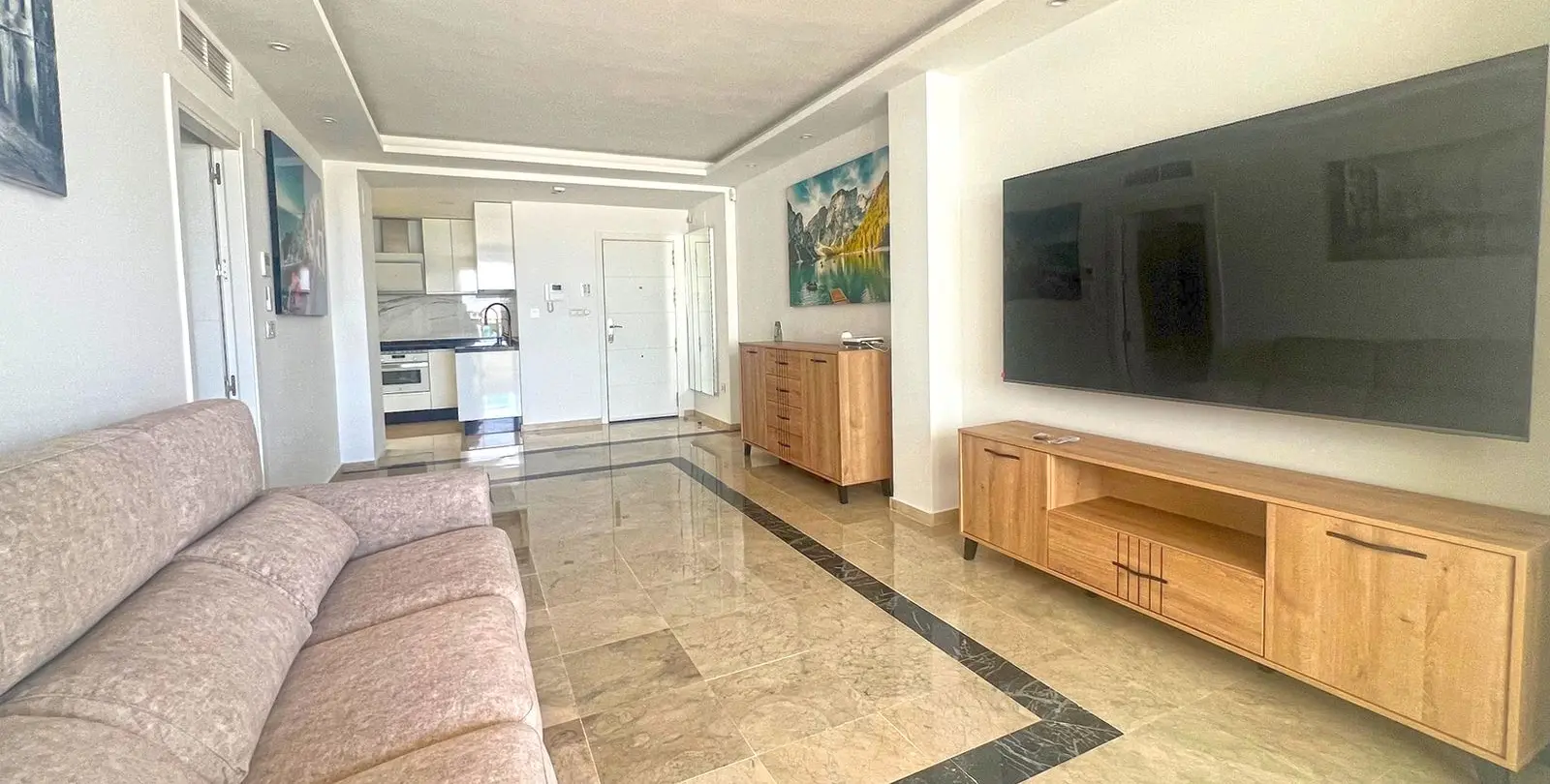 Продажа апартаментов на среднем этаже в Marbella 3
