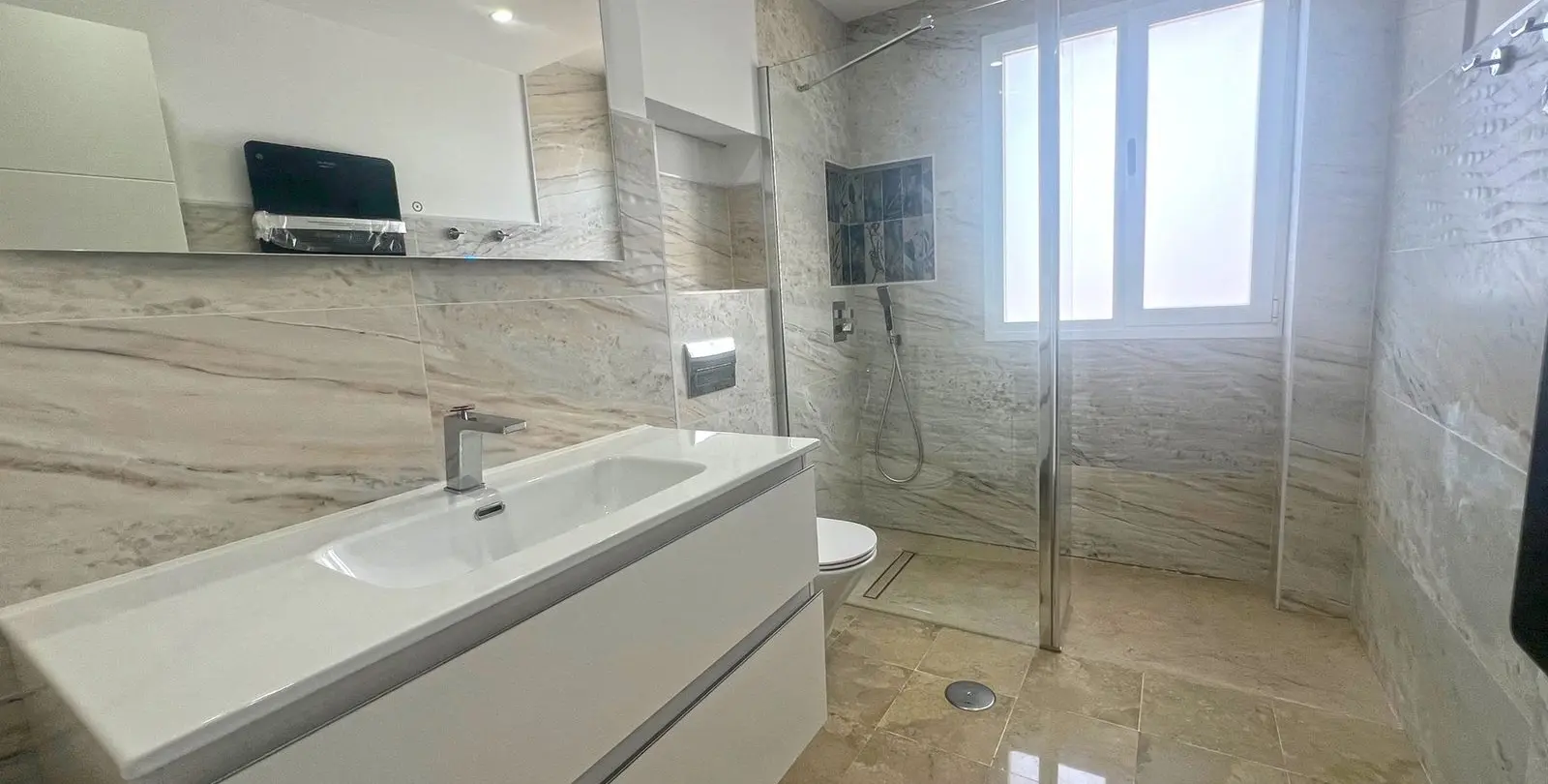 Продажа апартаментов на среднем этаже в Marbella 13