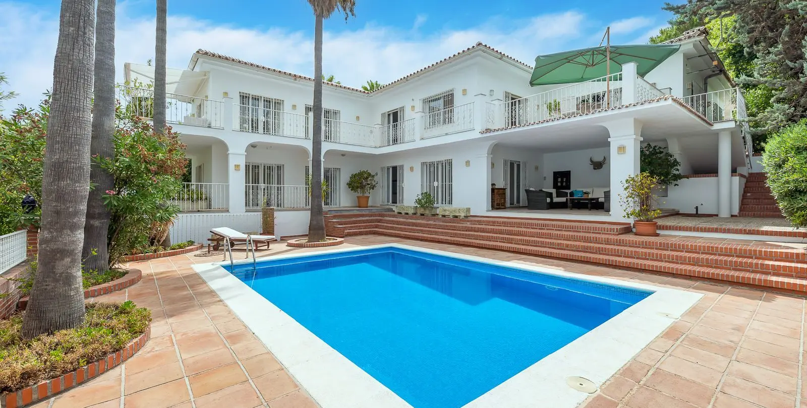 Sale of detached villa in Alhaurín el Grande 1
