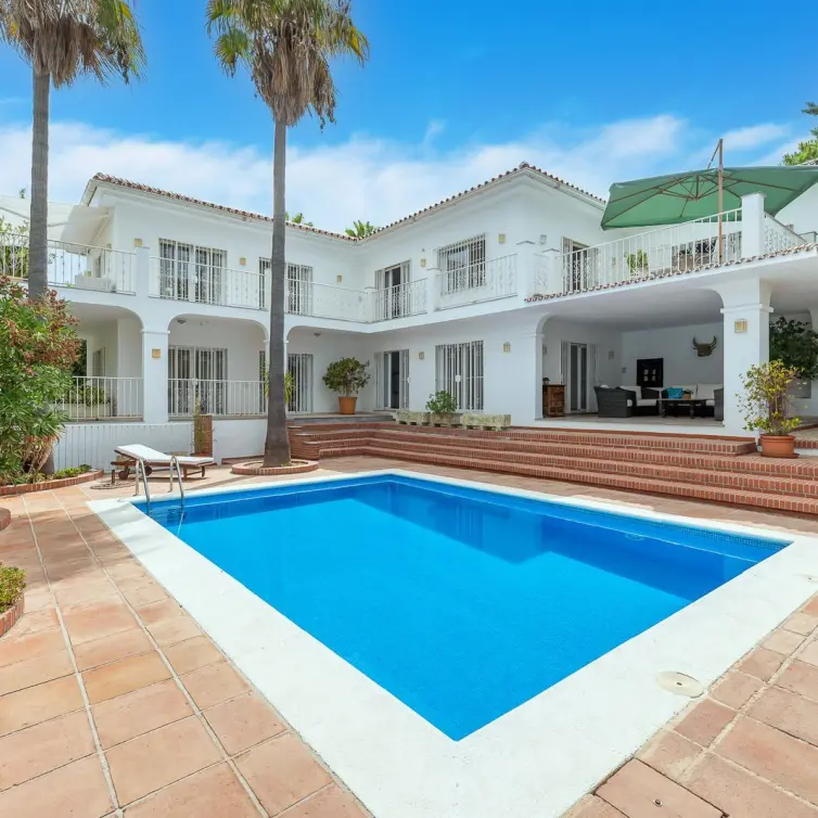 Sale of detached villa in Alhaurín el Grande