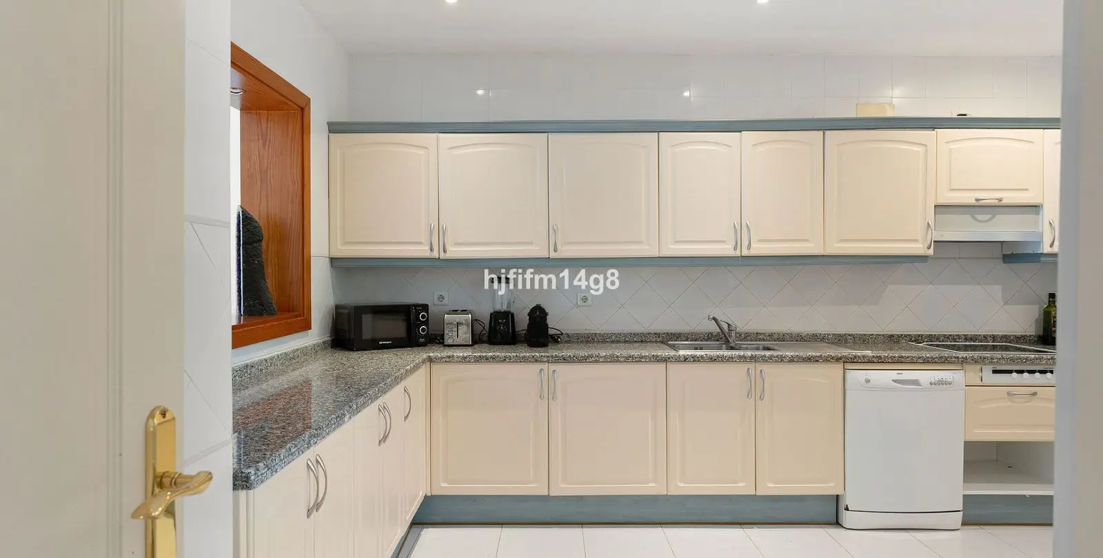 Sale of townhouse in Nueva Andalucía 9