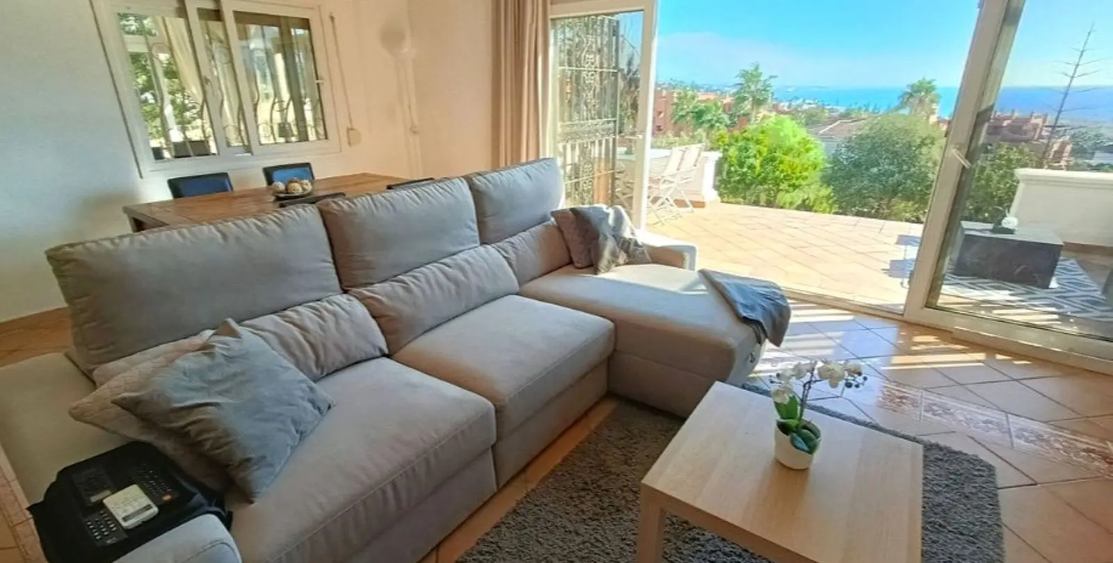 Sale of detached villa in Estepona 4