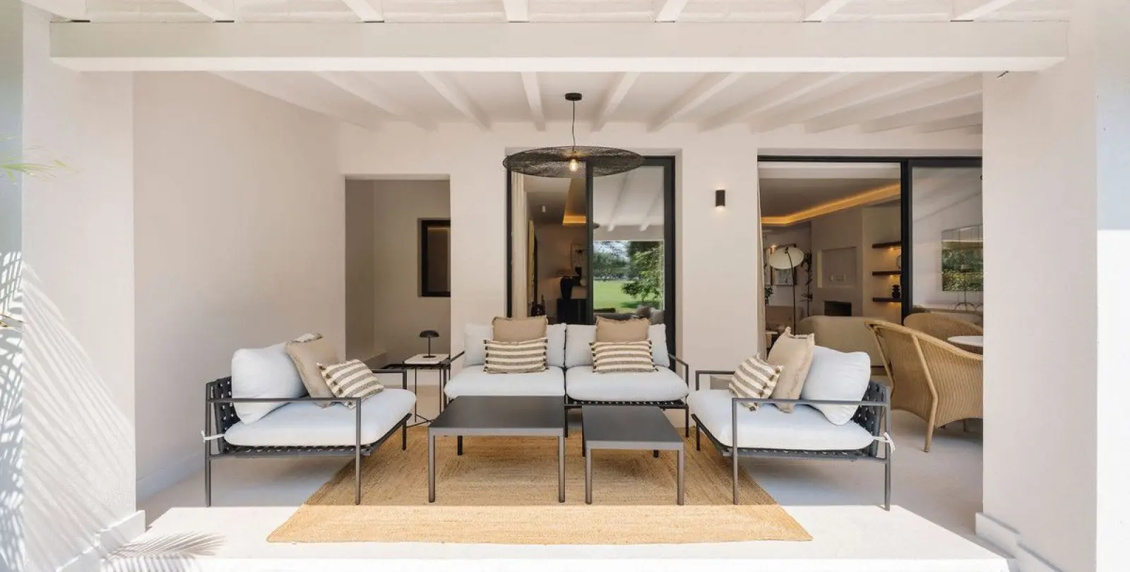 Sale of townhouse in Nueva Andalucía 16