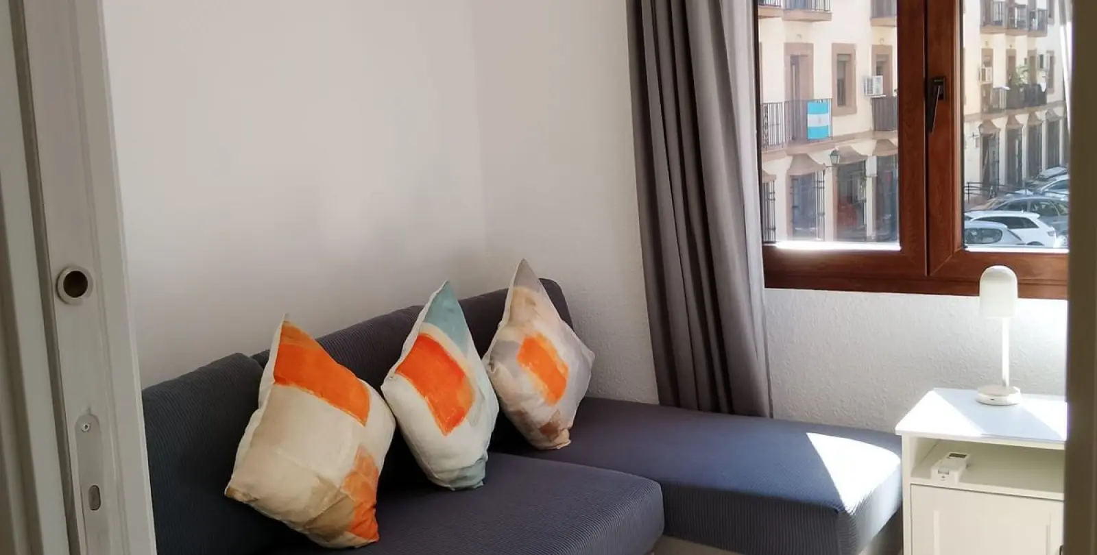 Venta de apartamento en planta media en Calahonda 23