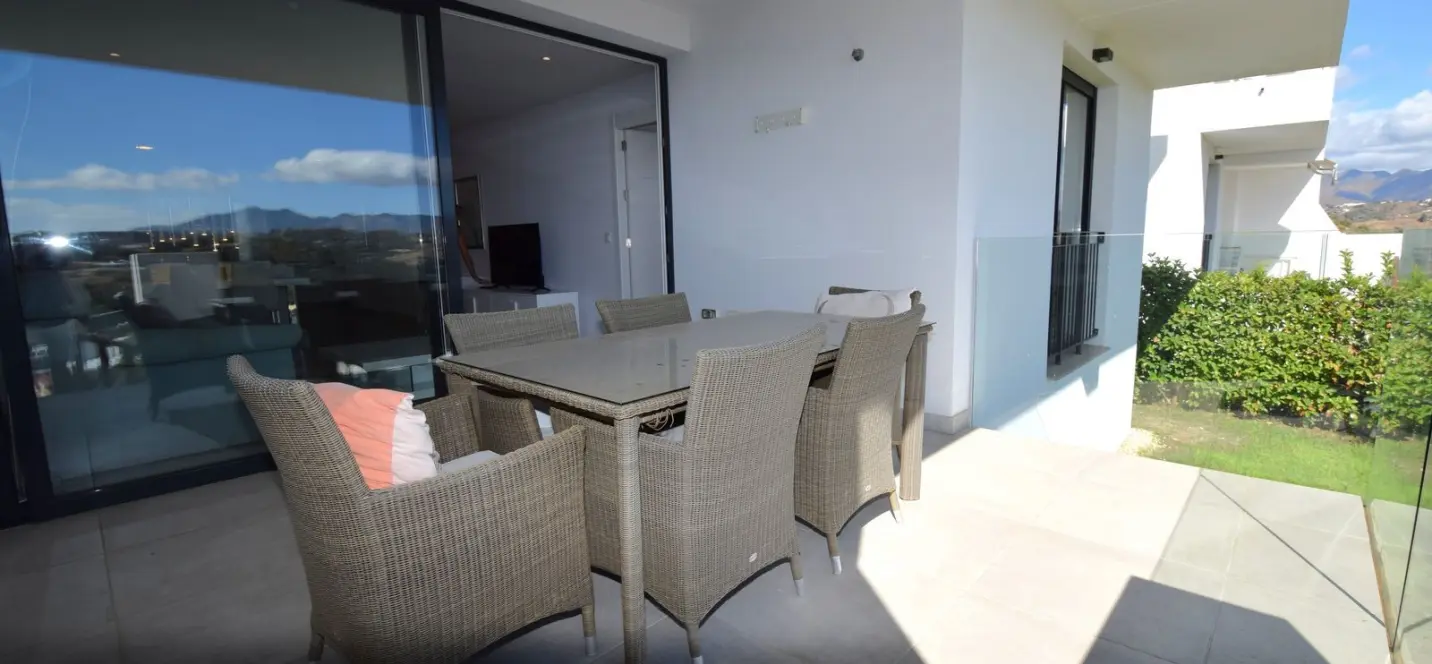 Venta de apartamento en planta baja en La Cala de Mijas 2
