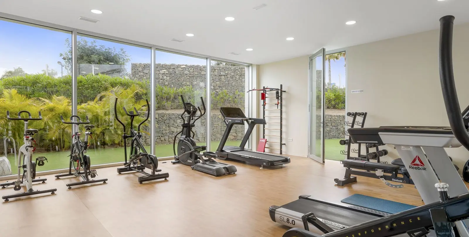 Venta de apartamento en planta baja en Estepona 22