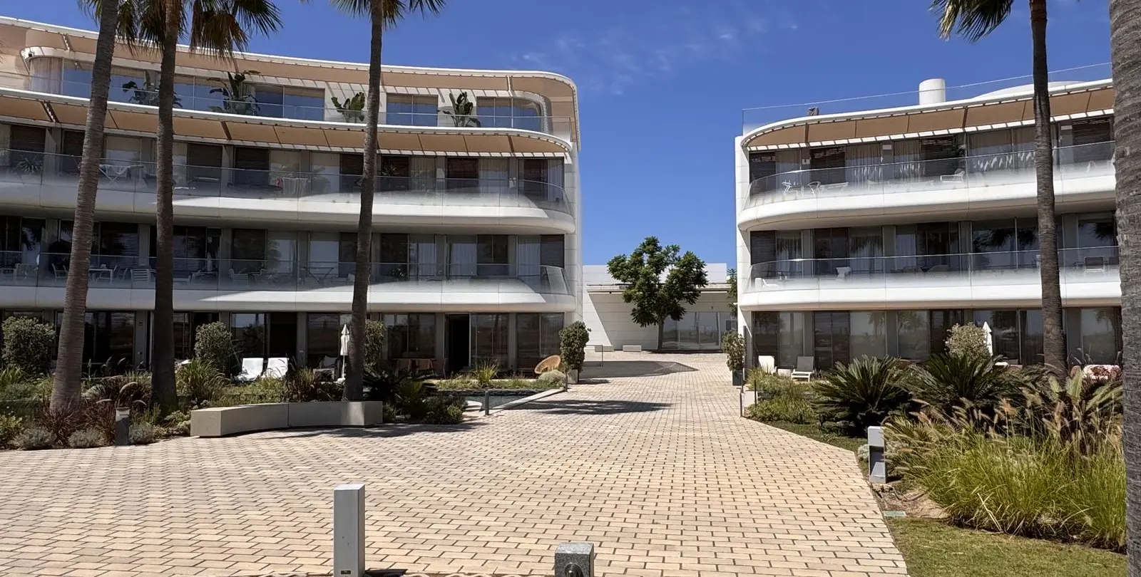 Sale of ground floor apartment in Estepona 20