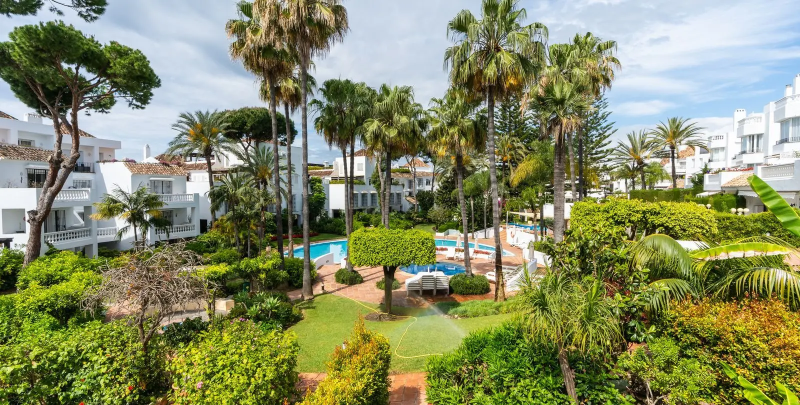 Venta de apartamento en planta media en Elviria 4
