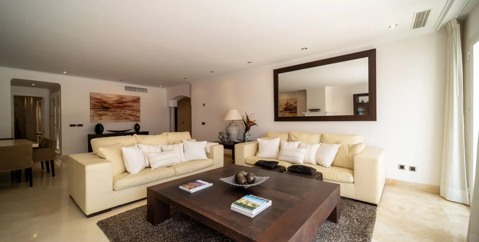Venta de apartamento en planta media en Elviria 6