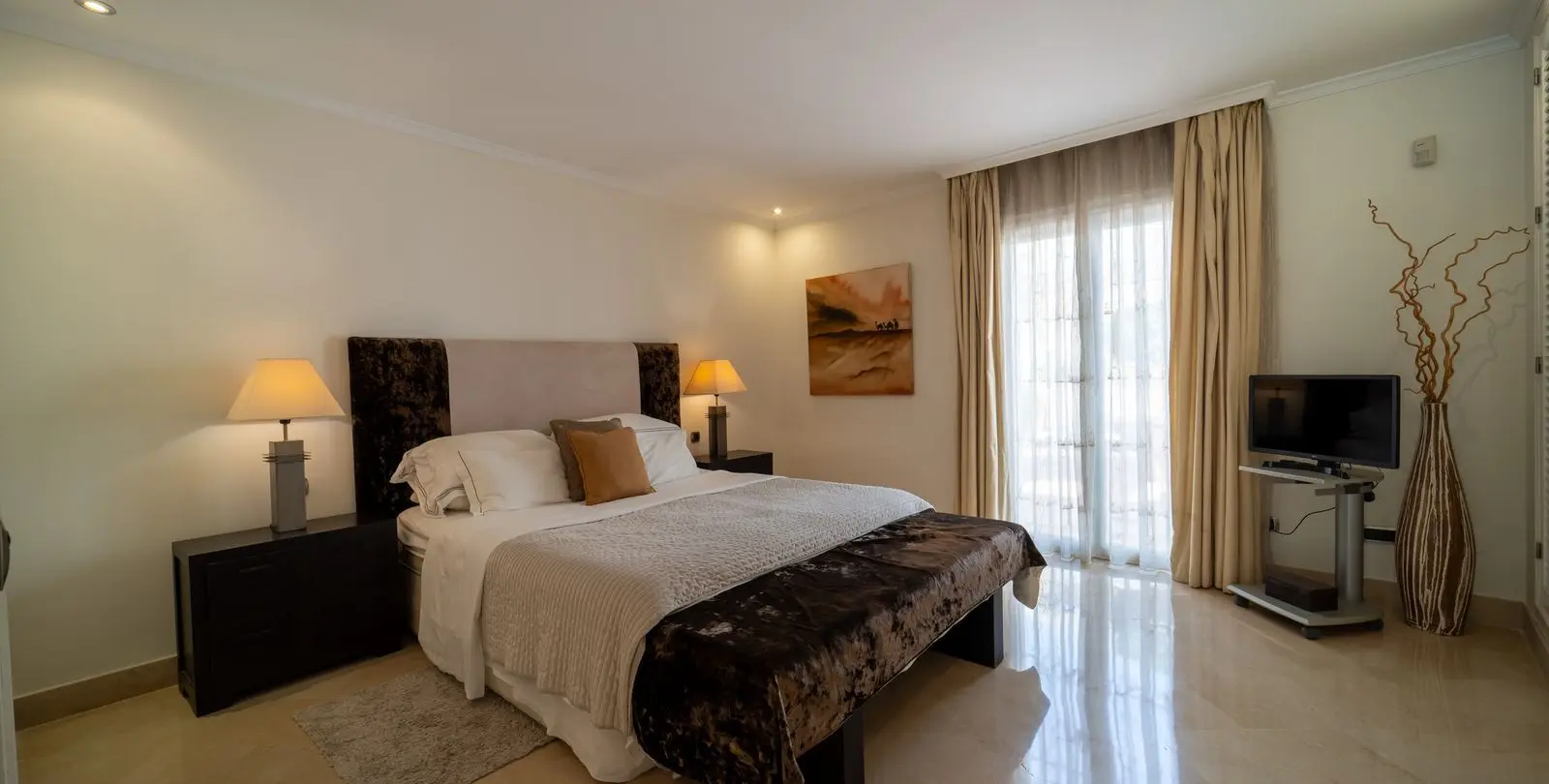 Venta de apartamento en planta media en Elviria 8