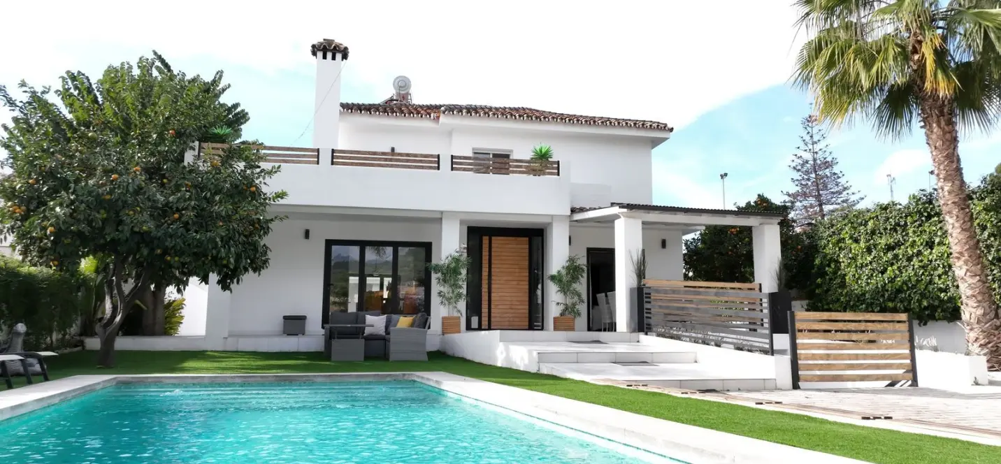 Venta de villa independiente en Marbella 0