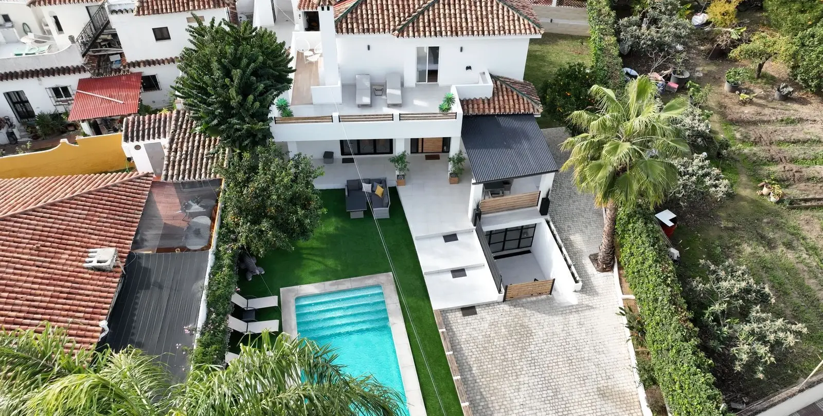 Venta de villa independiente en Marbella 2
