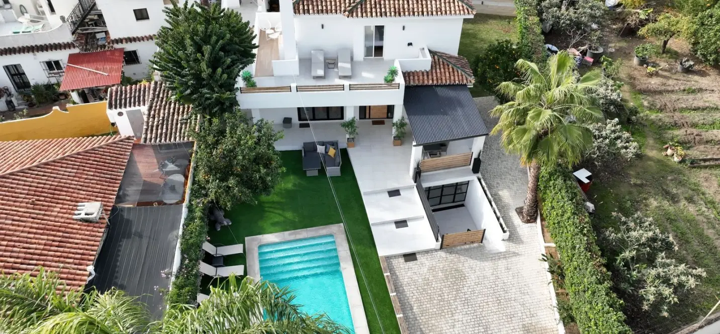 Venta de villa independiente en Marbella 1
