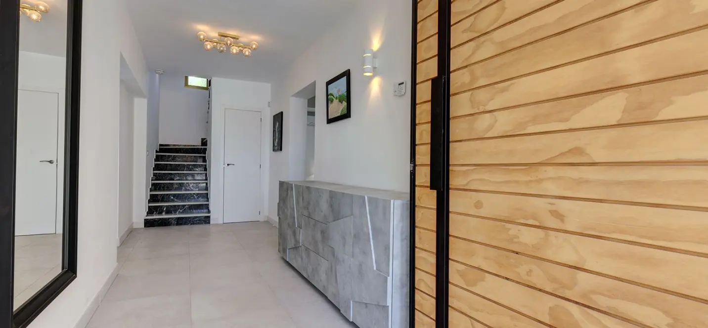 Venta de villa independiente en Marbella 2