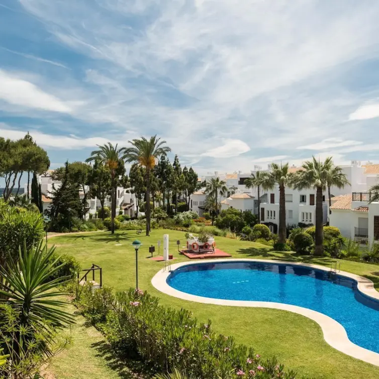 Venta de apartamento en planta baja en Marbella