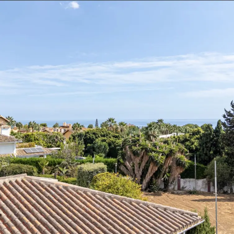 Venta de parcela residencial en Nagüeles