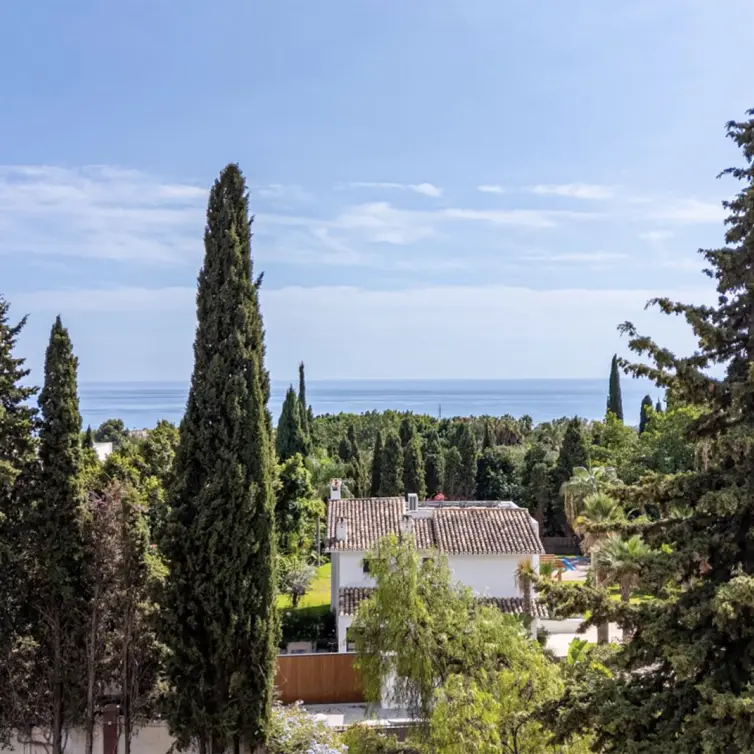 Venta de parcela residencial en Nagüeles