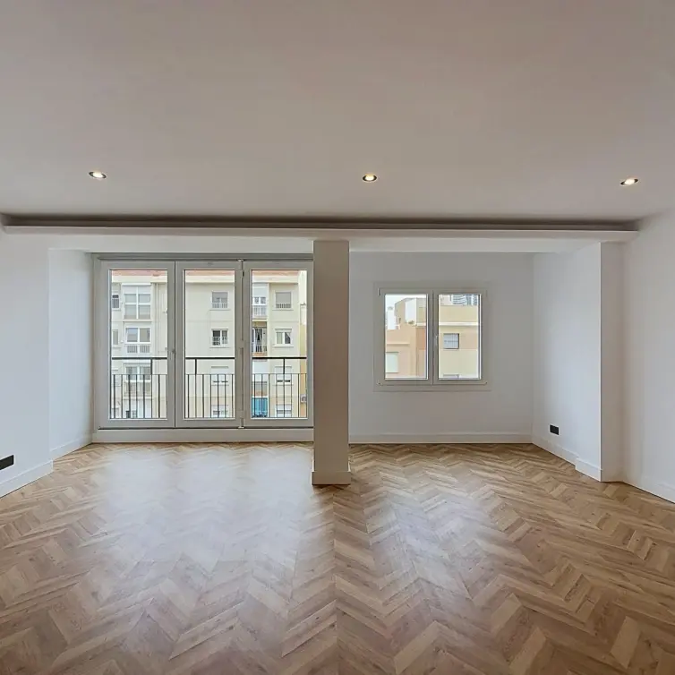 Sale of penthouse in Málaga Centro