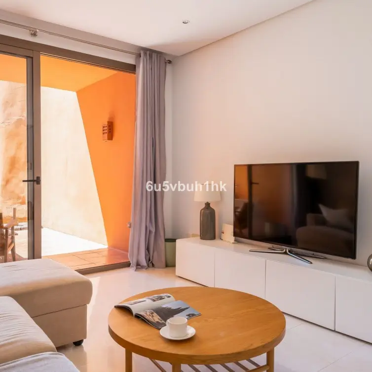 Venta de apartamento en planta baja en Estepona