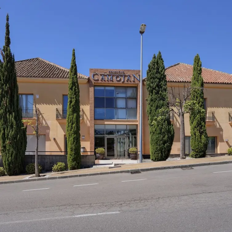 Sale of office in Marbesa