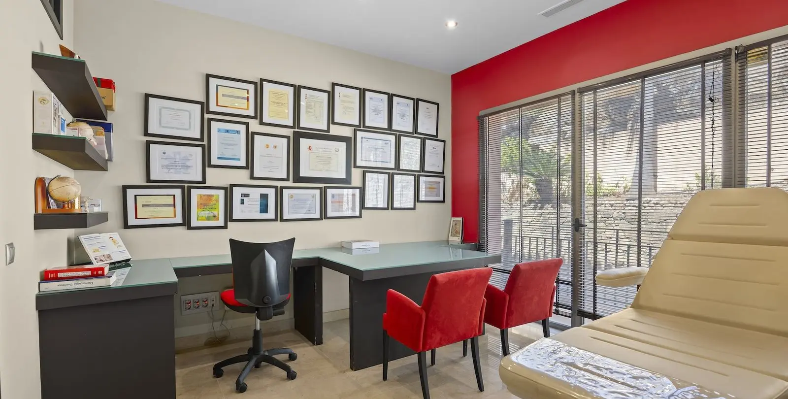 Venta de oficina en Marbesa 4