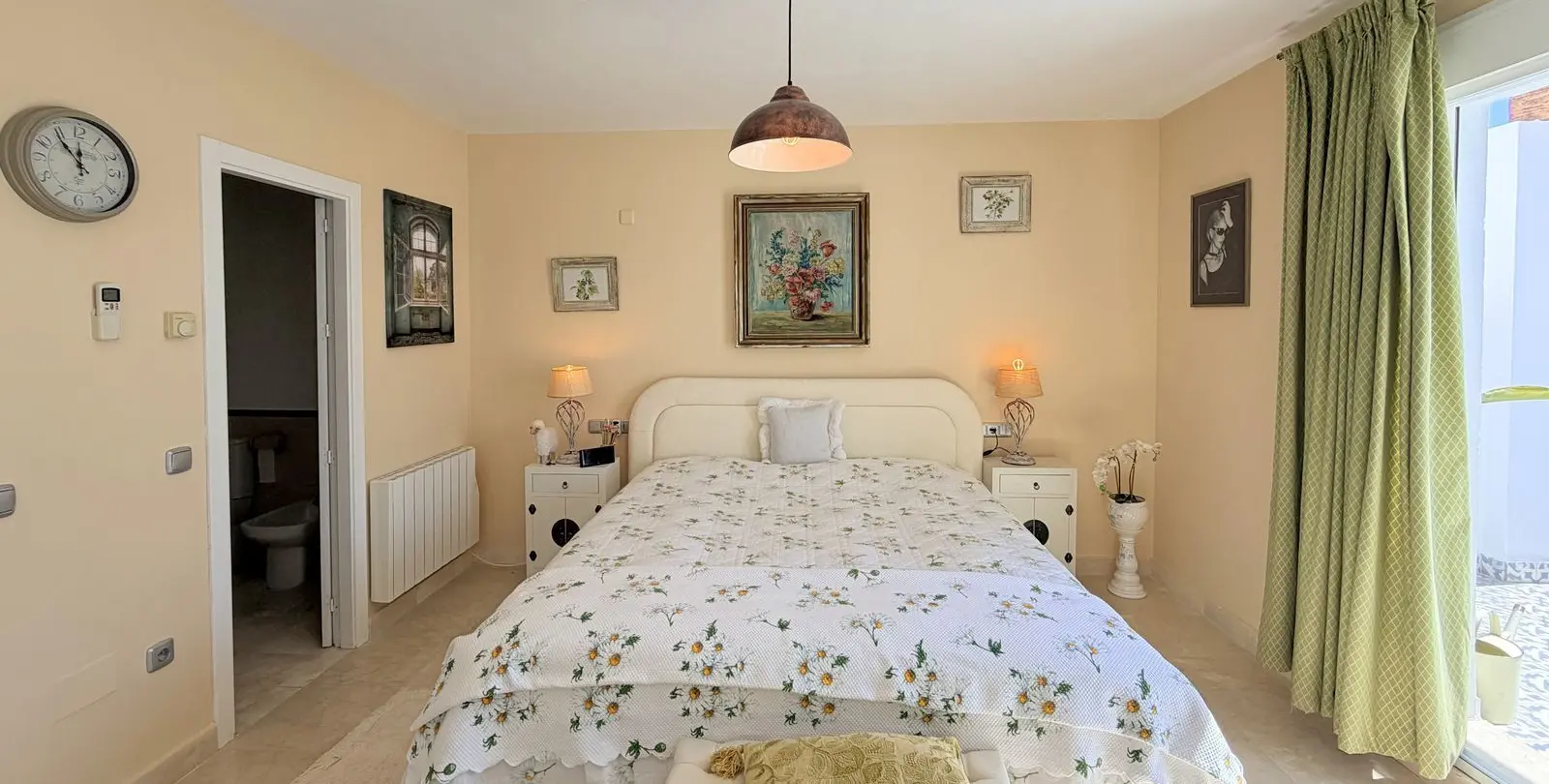 Venta de adosado en La Duquesa 16