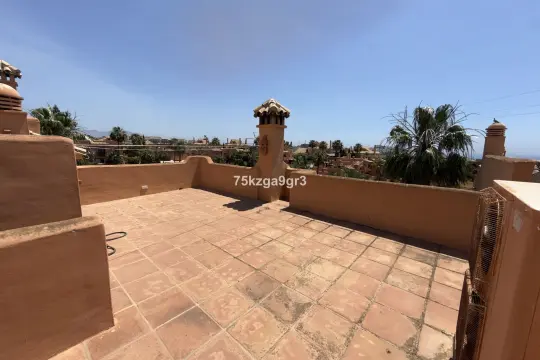 Image 9 thumb