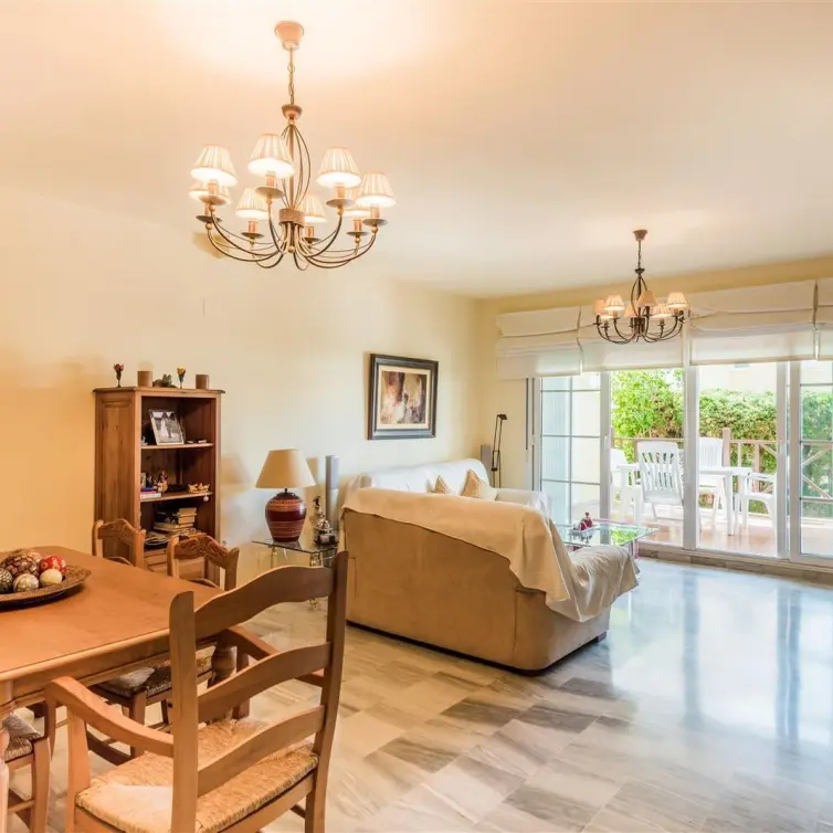 Sale of ground floor apartment in Cabopino