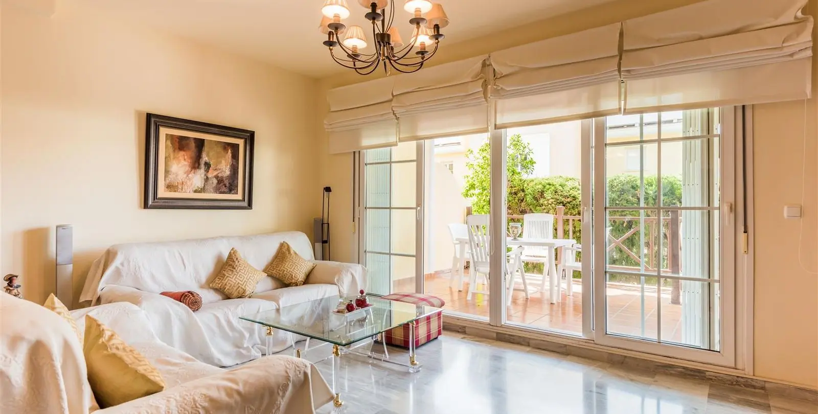 Venta de apartamento en planta baja en Cabopino 4