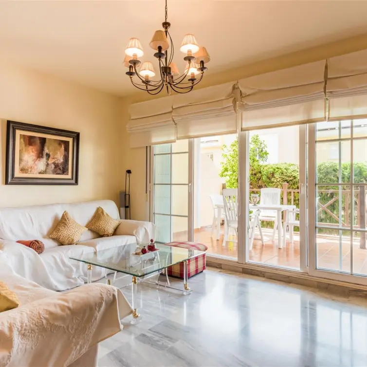 Sale of ground floor apartment in Cabopino
